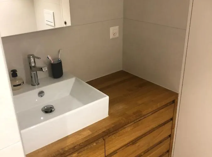 Luzi * جريندلوالد